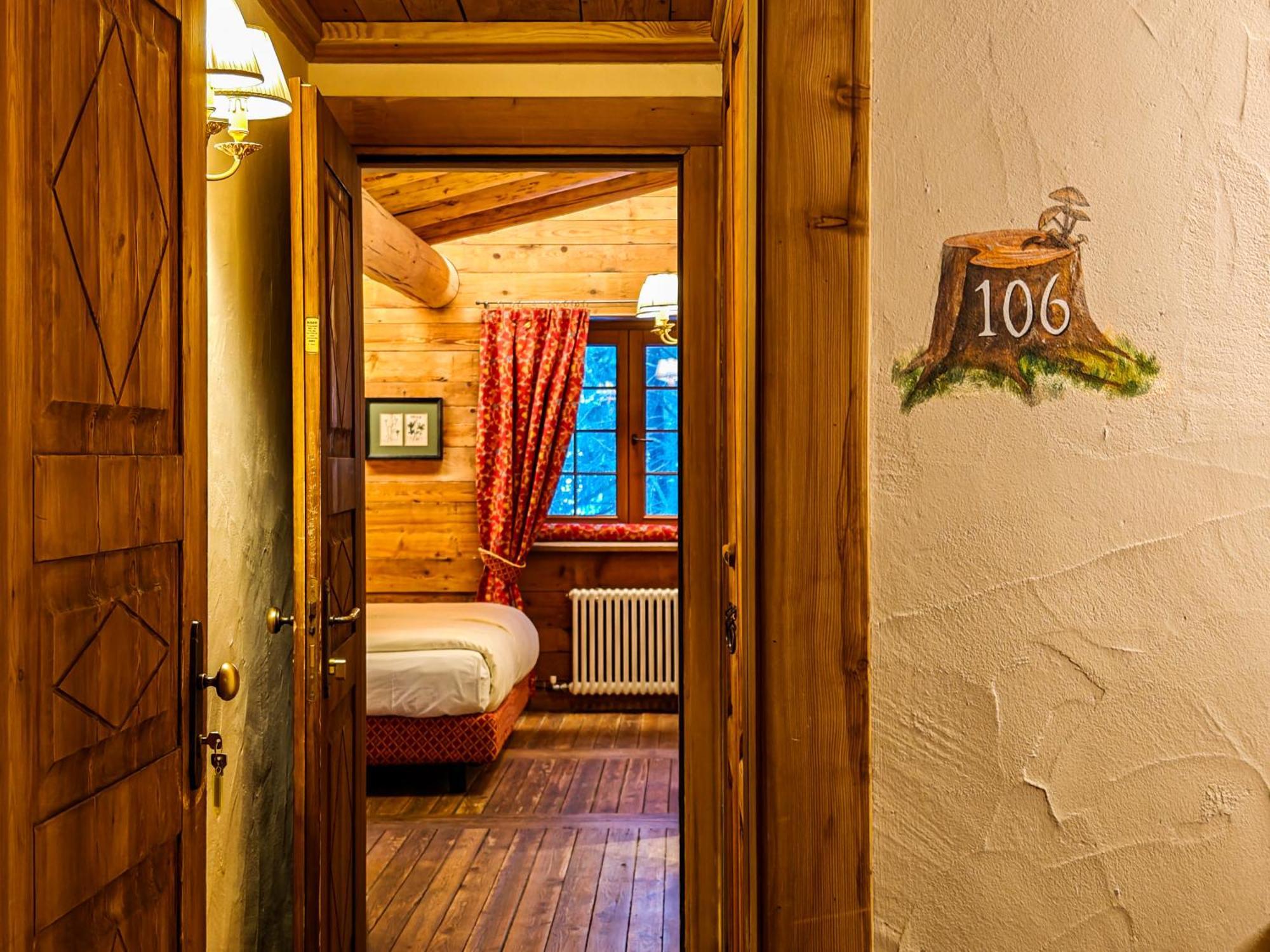 Hotel Breithorn Champoluc Buitenkant foto
