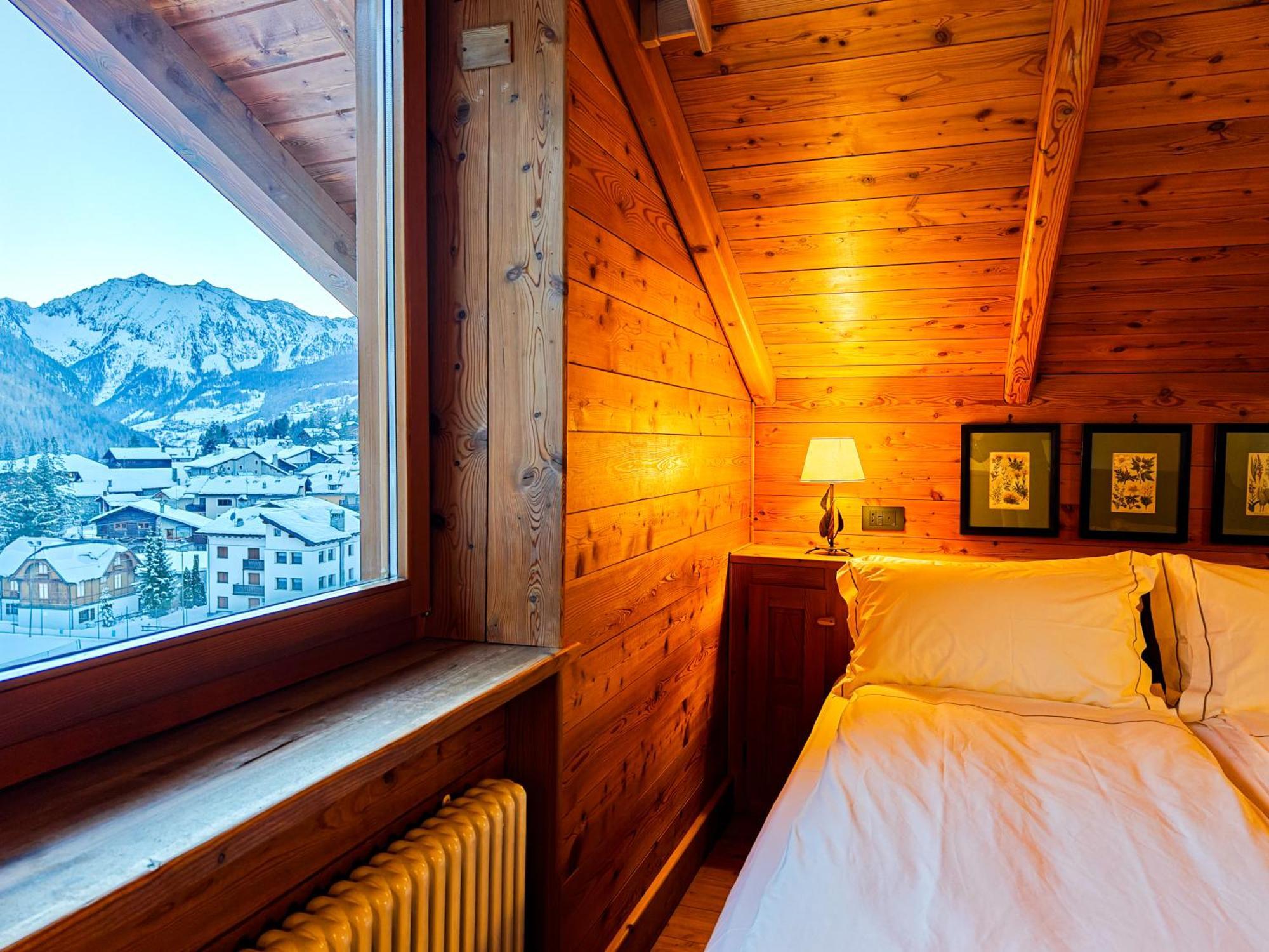 Hotel Breithorn Champoluc Buitenkant foto