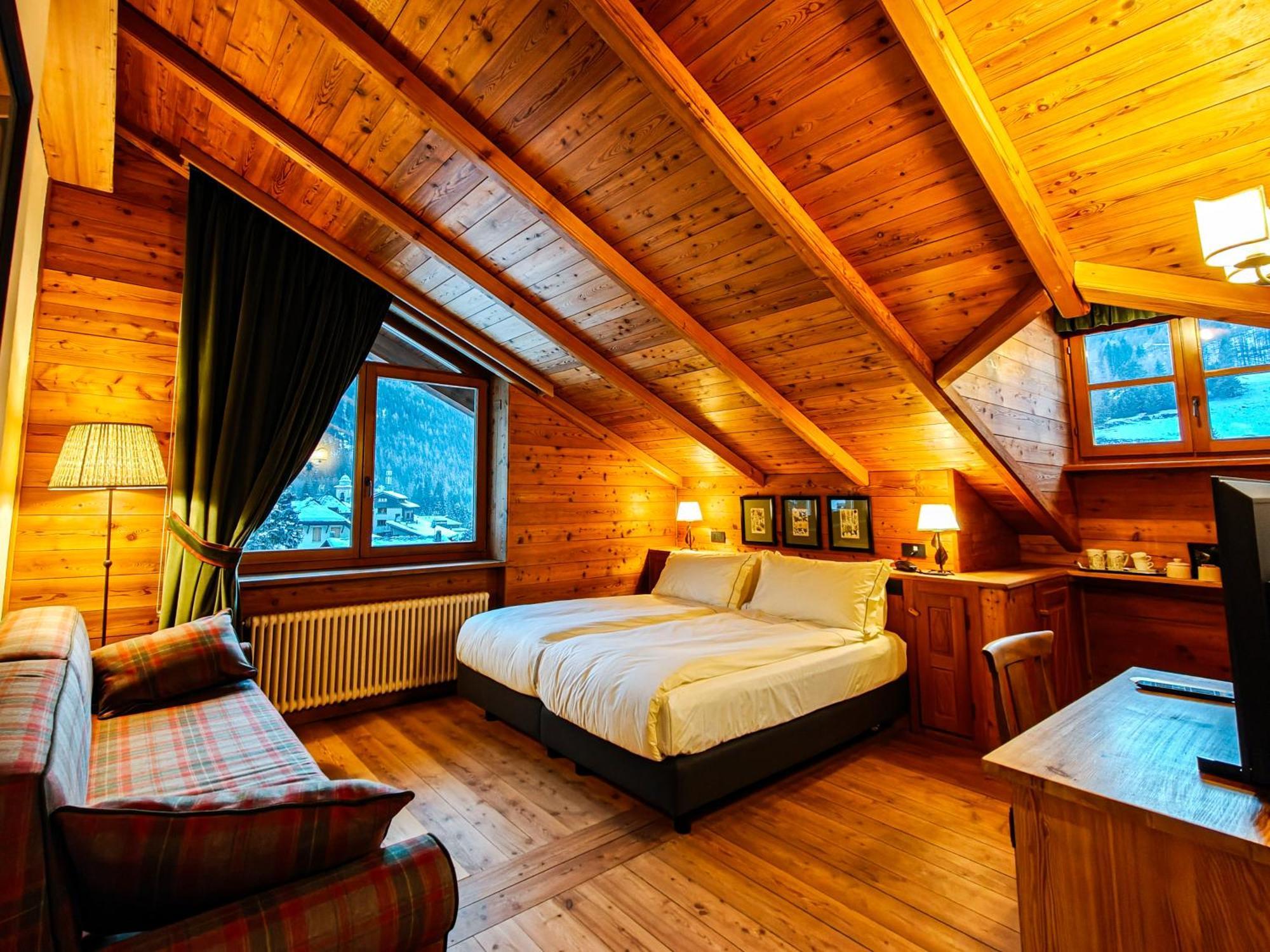 Hotel Breithorn Champoluc Buitenkant foto