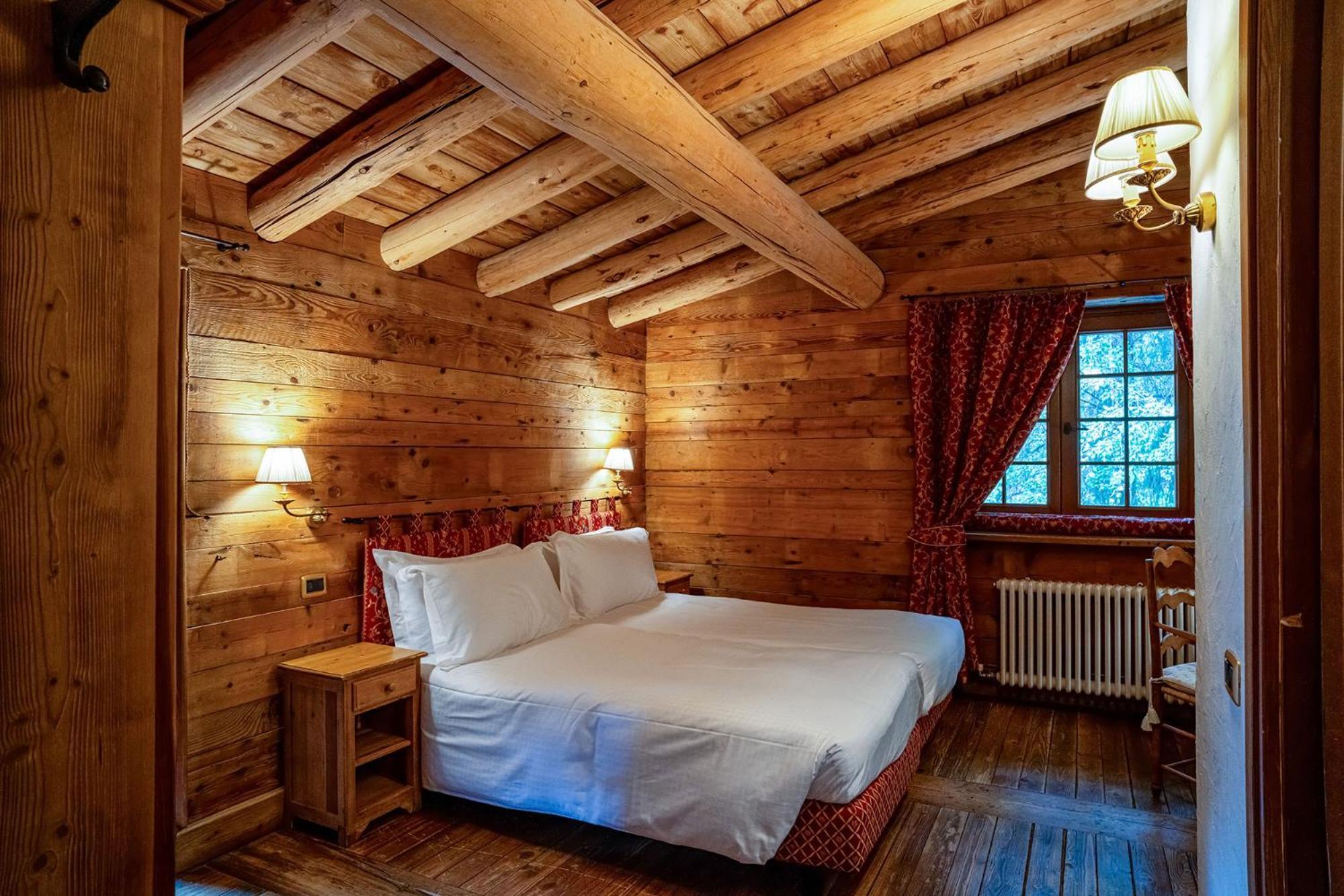 Hotel Breithorn Champoluc Buitenkant foto